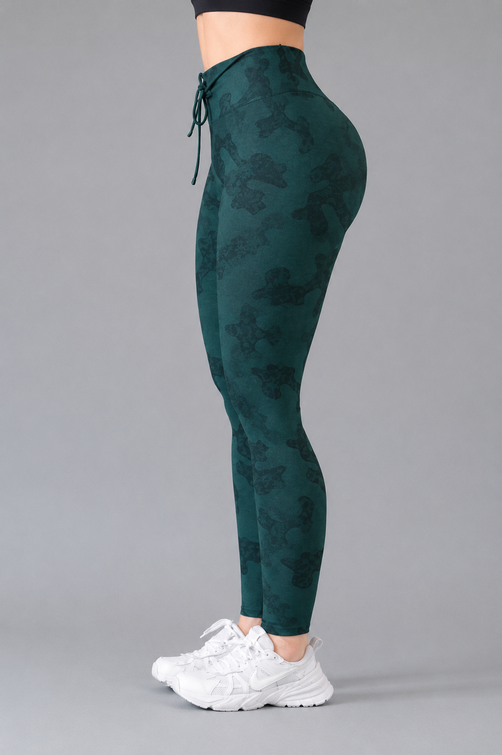Leggings control abdomen