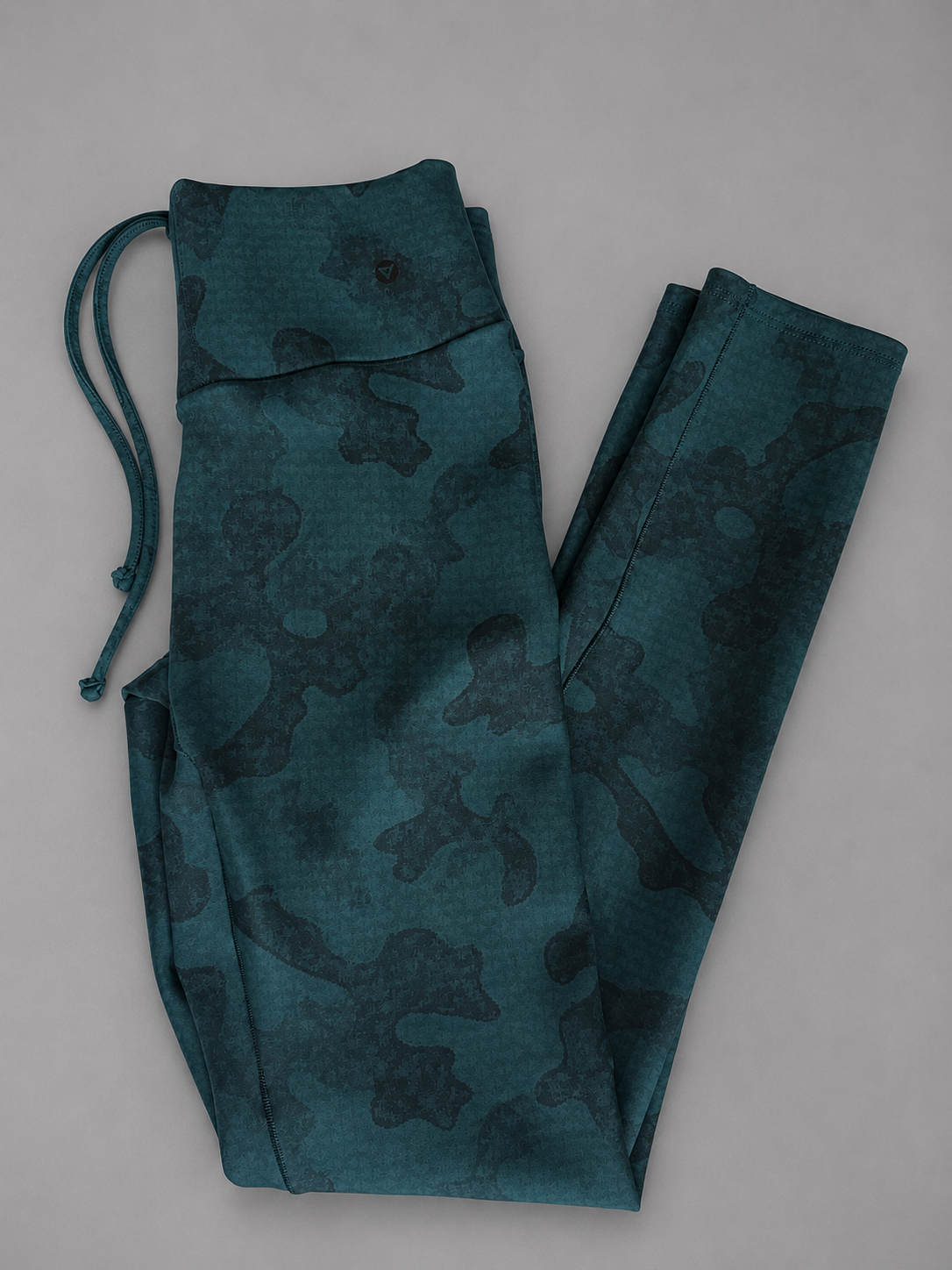 Leggings control abdomen