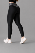 Leggings control abdomen